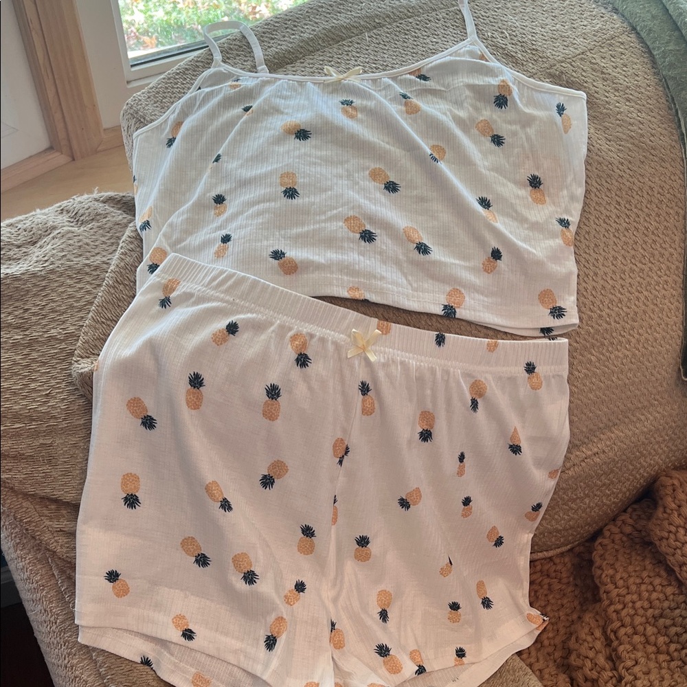 Pineapple Print Pajama Set